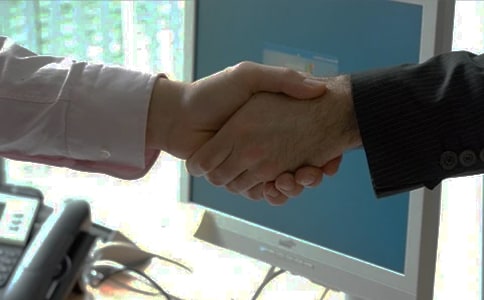 �и߶˿͑������ĵ�