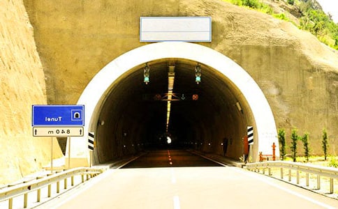 ��Խ�r���������u̿������700��