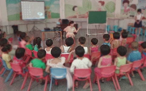 幼兒園《衣褲》的折紙教案設(shè)計(jì)