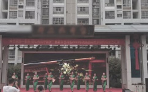 ���ģ����ʵ����g����