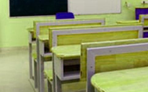 �ж�ĸУС�W����